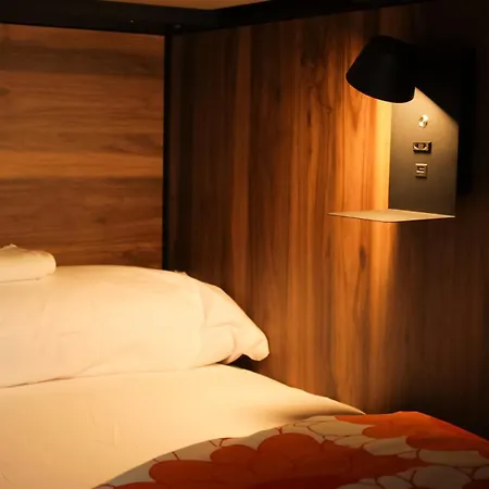 Hihome Catedral 旅馆