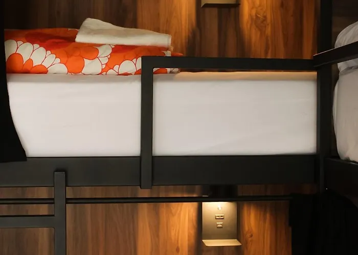 Hihome Catedral Albergue Oviedo