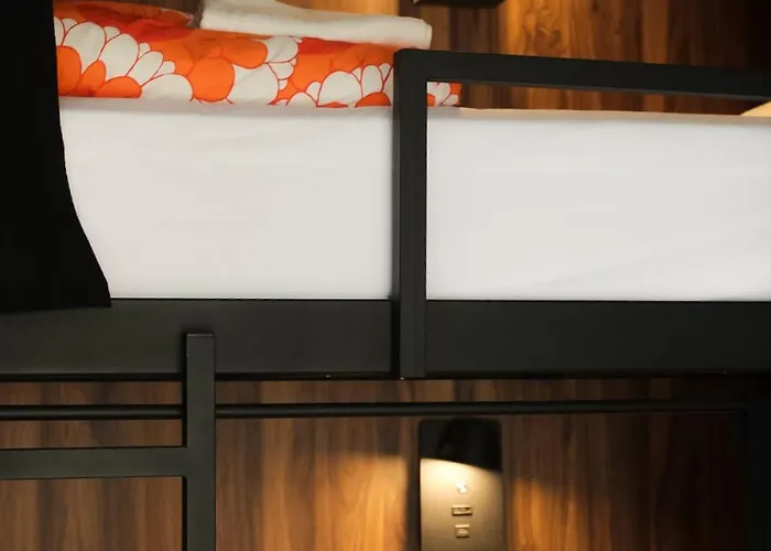 Hihome Catedral Albergue Oviedo